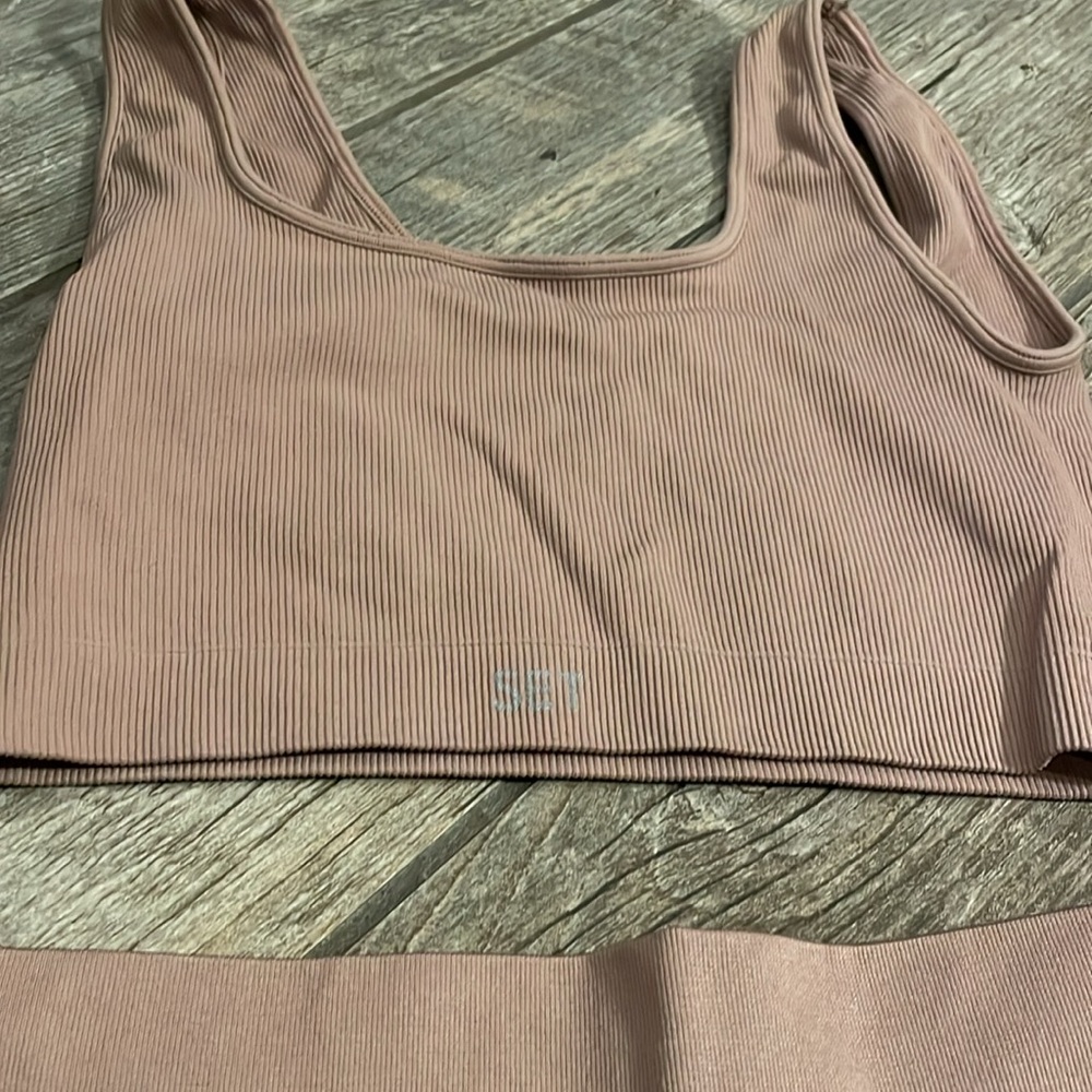 Set Active women’s workout set - Picture 2 of 7